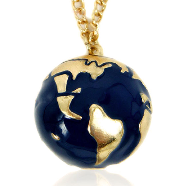 Globe Necklace on Luulla